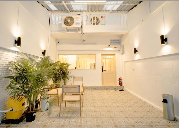Hostel The Ostel